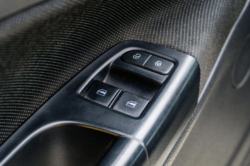 Volkswagen Gol 16l - foto 13
