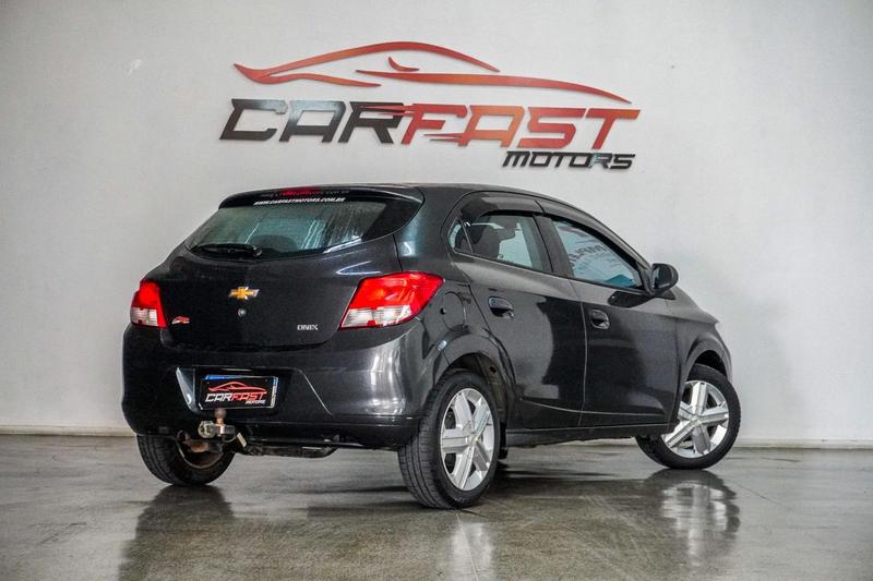 Chevrolet Onix Hatch LT 1.0 8V Flexpower 5P Mec. - foto 8