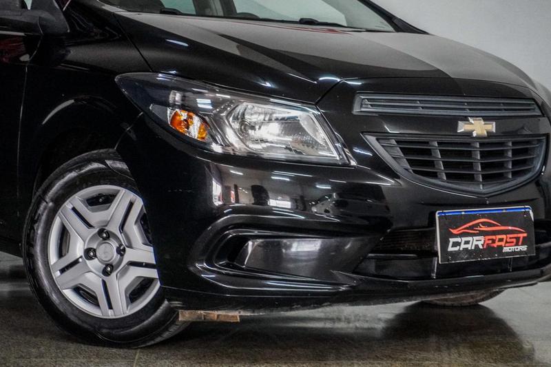 Chevrolet Onix Hatch LT 1.0 8V Flexpower 5P Mec. - foto 3