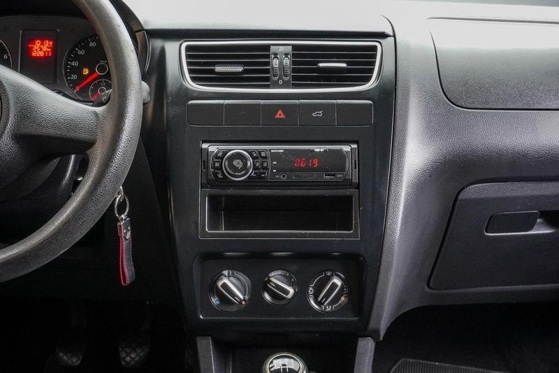 Volkswagen Fox 1.0 Mi Total Flex 8V 3P - foto 11