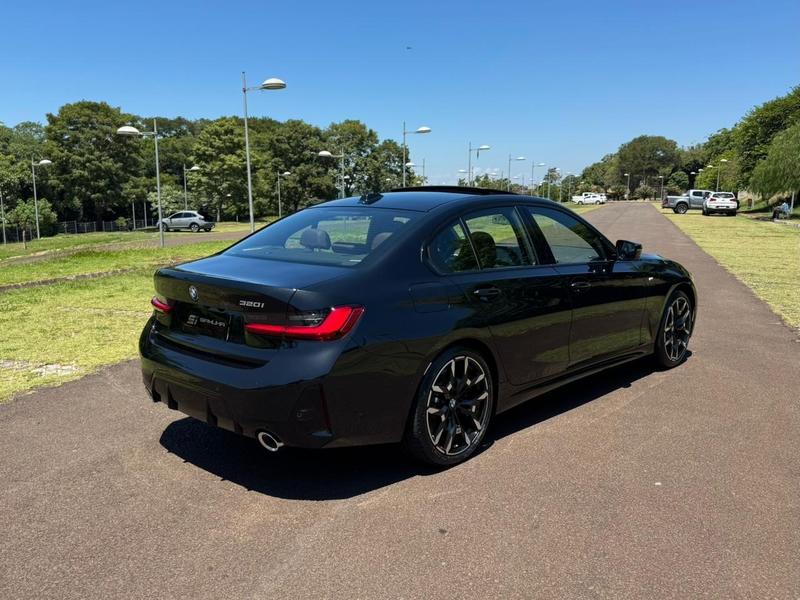 BMW 320i M Sport Flex - foto 6