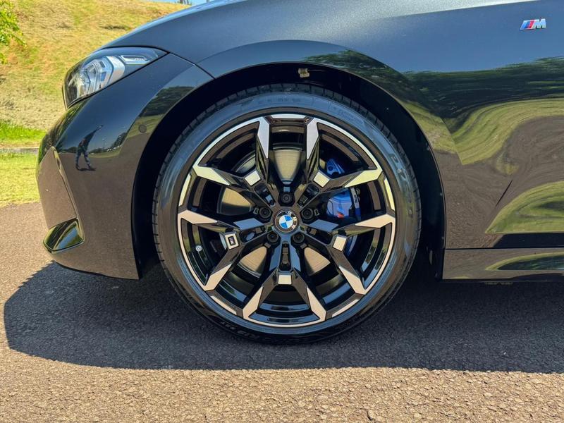 BMW 320i M Sport Flex - foto 13
