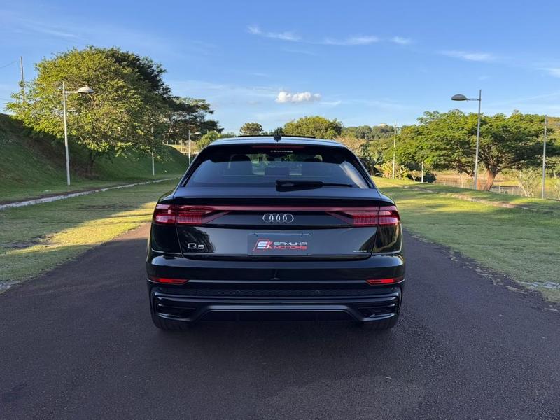 Audi Q8 3.0 TFSI - foto 5