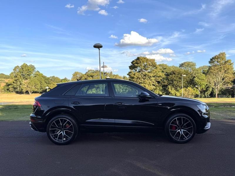 Audi Q8 3.0 TFSI - foto 7