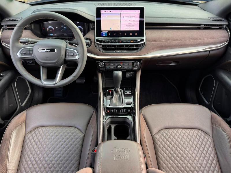 Jeep Commander Overland Turbo - foto 9