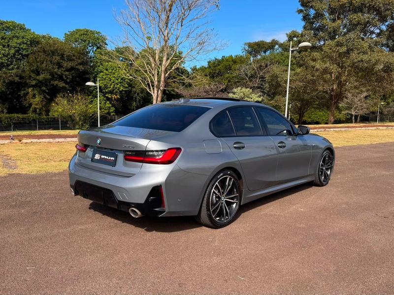 BMW 320i M Sport Flex - foto 6