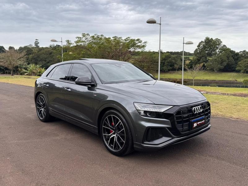 Audi Q8 2022 à venda