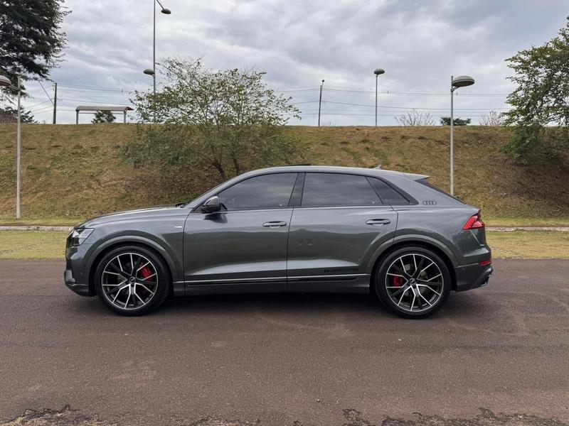 Audi Q8 Perfblack 3.0 TFSI Quat S Tr - foto 7