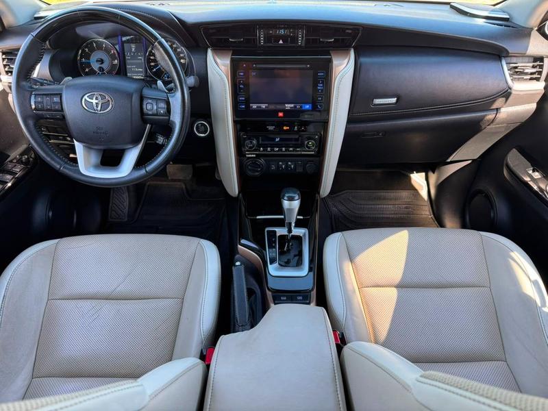 Toyota SW4 Srx 4X4 2.8 TDI 16V Dies. Aut. - foto 9