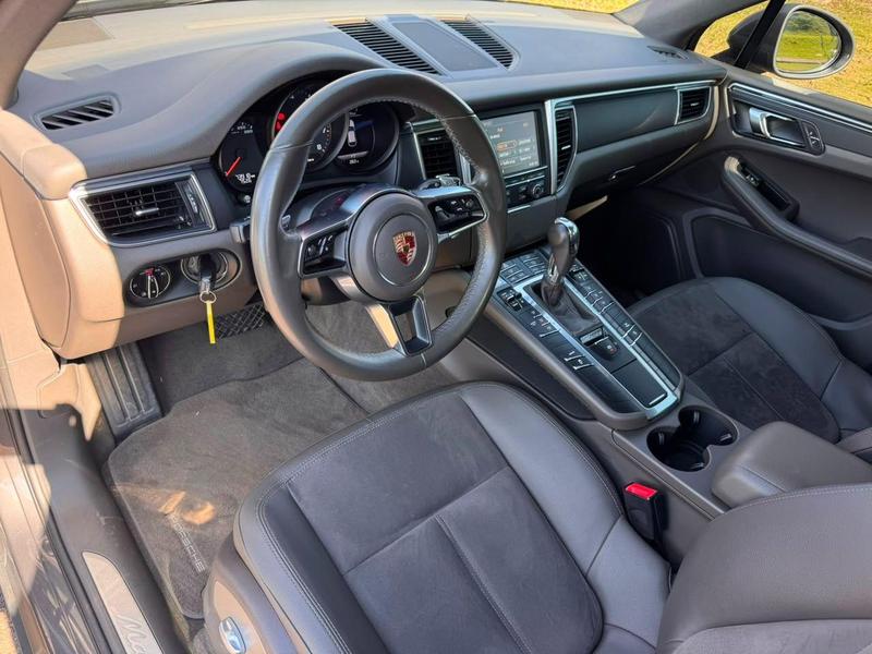 Porsche Macan 2.0 Turbo - foto 7