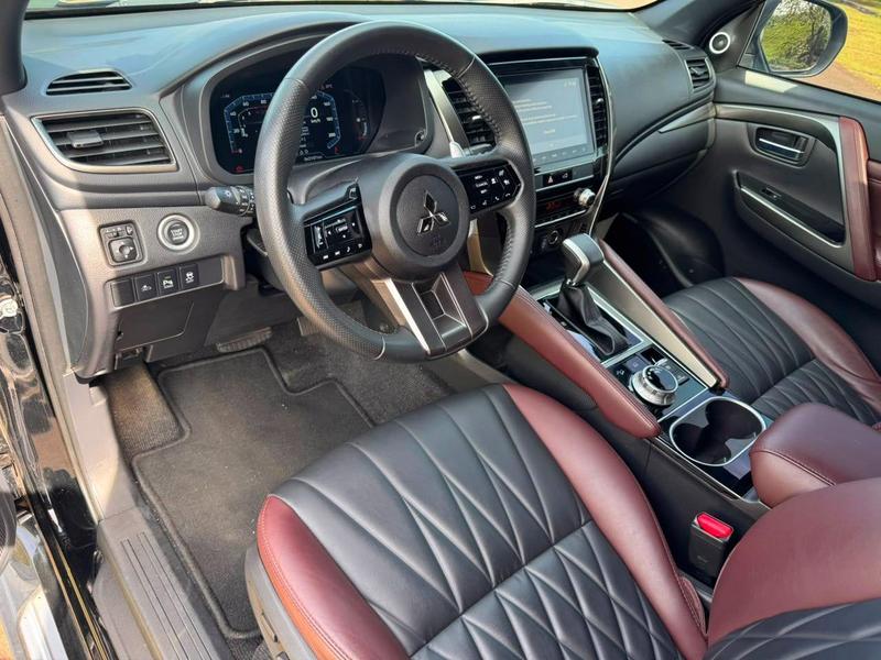 Mitsubishi Pajero Sport Legnd - foto 8