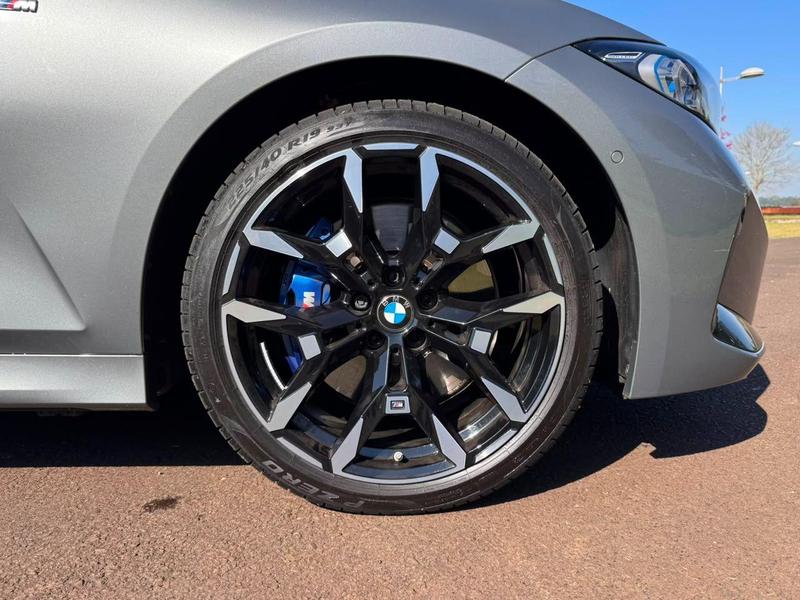 BMW 320i M Sport Flex - foto 13