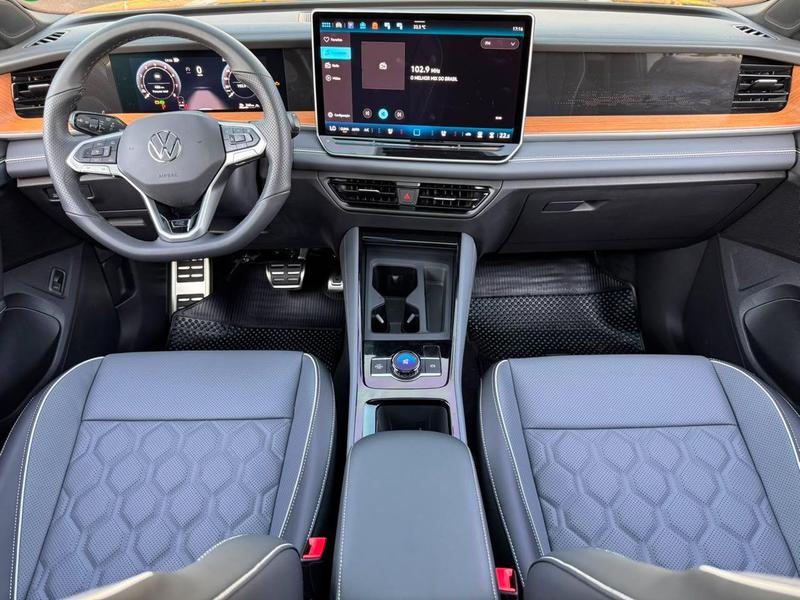 Volkswagen Tiguan R Line TSI 2.0 16V - foto 9