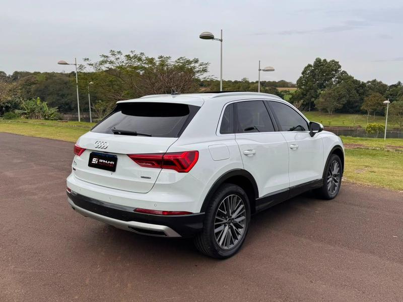Audi Q3 Perf. Black 2.0 TFSI Tiptr. Quattro - foto 6