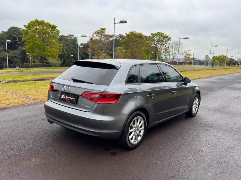 Audi A3 Spb 122cv - foto 6