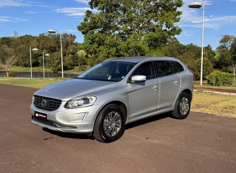 Volvo XC60 2.0 T5 Dyna - foto 3