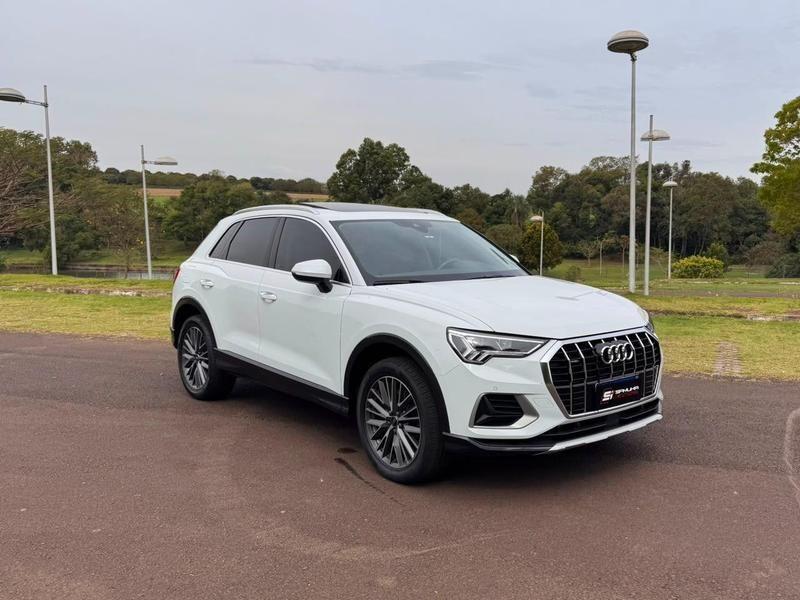 Audi Q3 2024 à venda