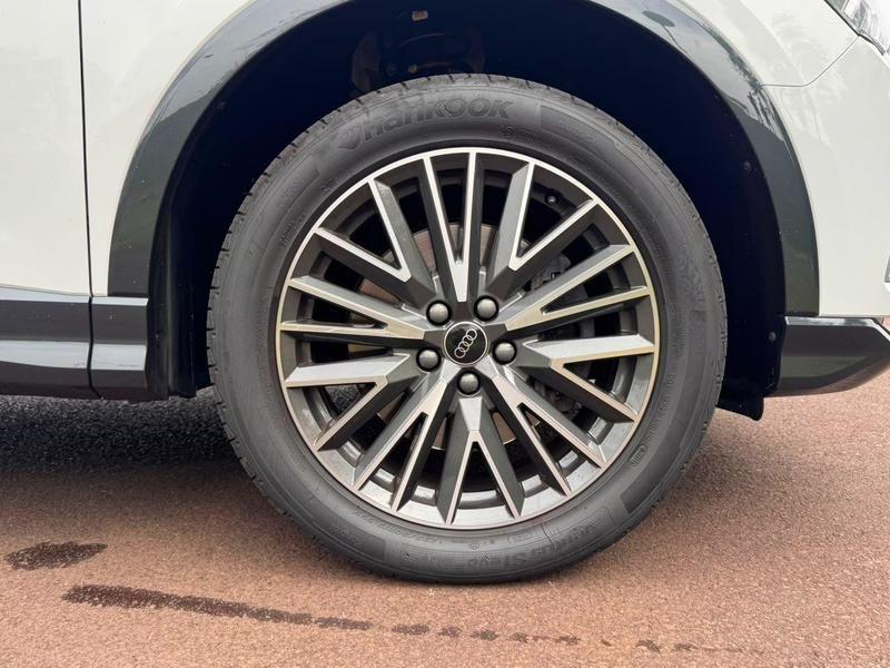 Audi Q3 2.0 TFSI - foto 14
