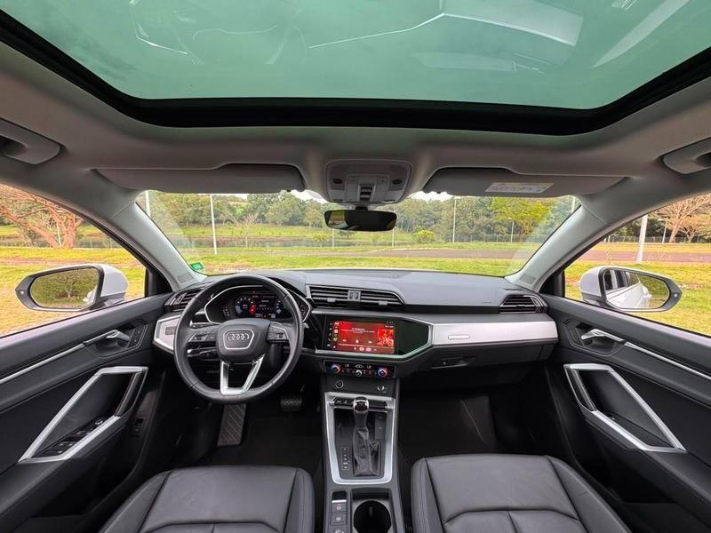 Audi Q3 2.0 TFSI - foto 10