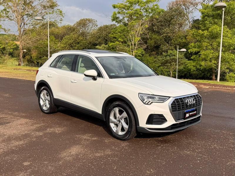 Audi Q3 2022 à venda