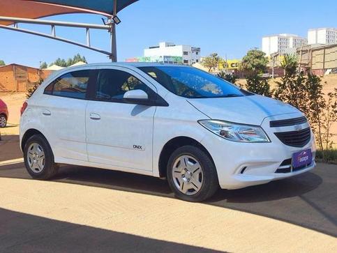 CHEVROLET ONIX 1.0MT LS
