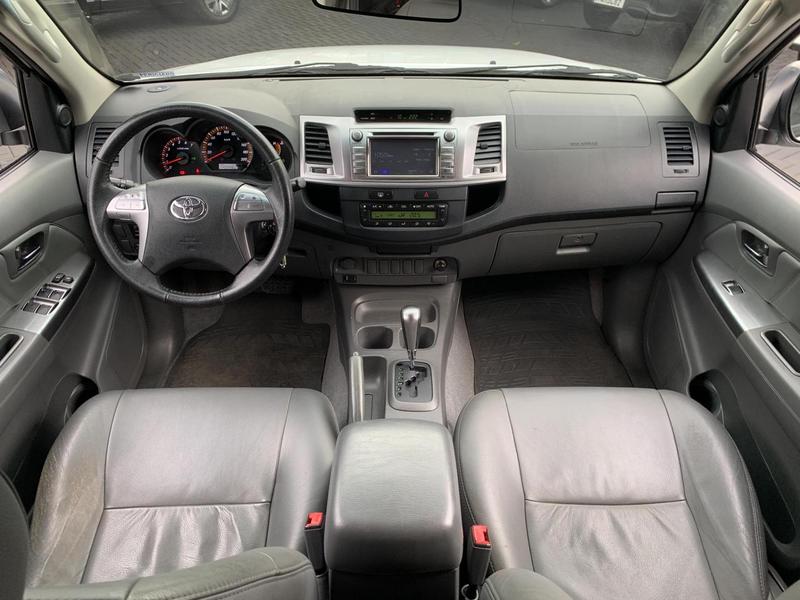 Toyota Hilux Cd4x2 Srv - foto 10