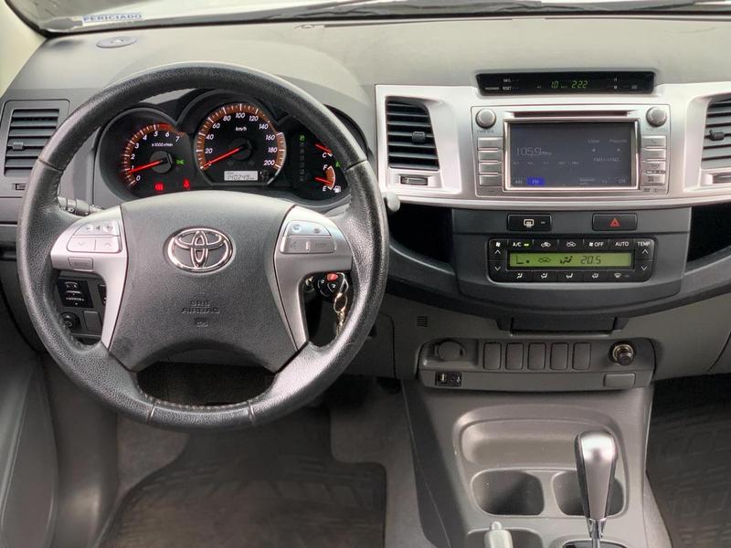 Toyota Hilux Cd4x2 Srv - foto 11