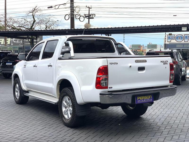 Toyota Hilux Cd4x2 Srv - foto 4