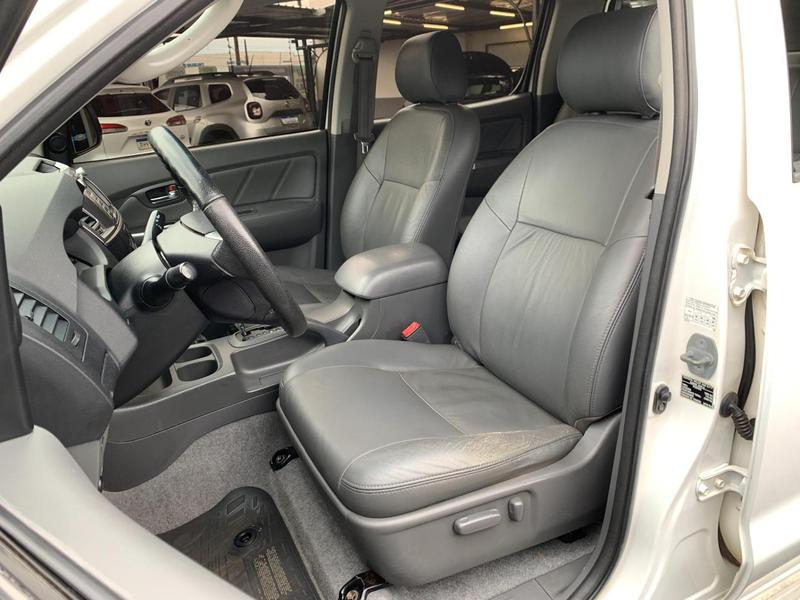 Toyota Hilux Cd4x2 Srv - foto 7