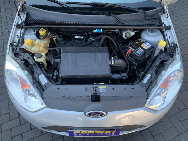Ford Fiesta Sedan 1.6 Flex - foto 11