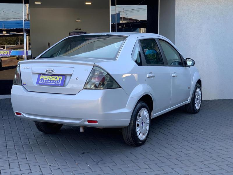 Ford Fiesta Sedan 1.6 Flex - foto 4