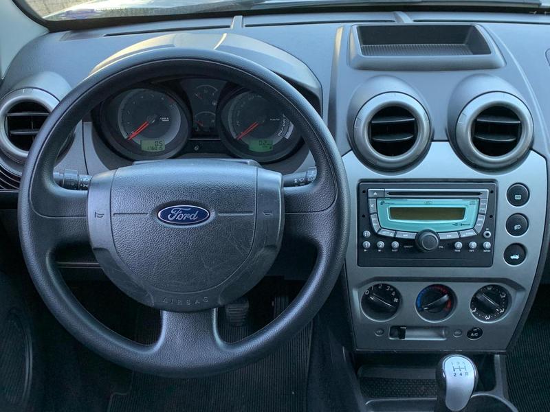 Ford Fiesta Sedan 1.6 Flex - foto 8