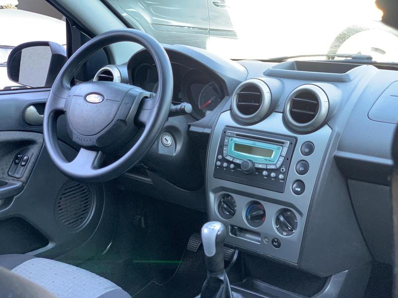 Ford Fiesta Sedan 1.6 Flex - foto 9