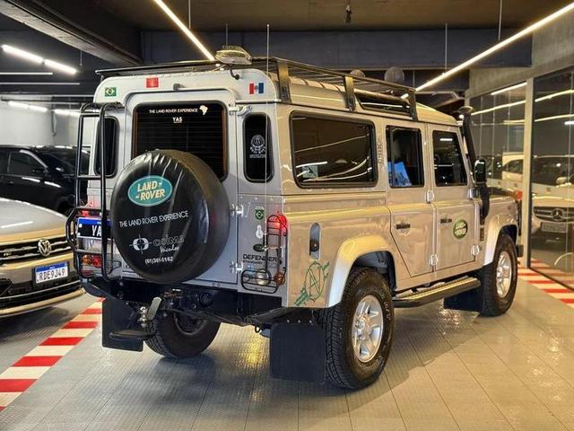 LAND ROVER DEFENDER 110 STANDARD — foto 6