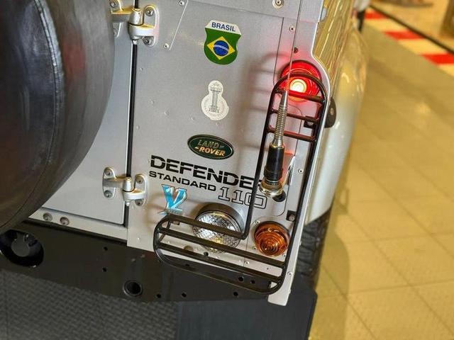 LAND ROVER DEFENDER 110 STANDARD — foto 10