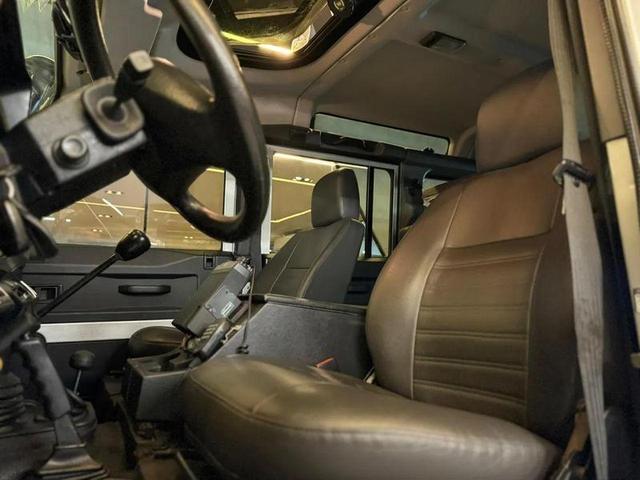 LAND ROVER DEFENDER 110 STANDARD — foto 13