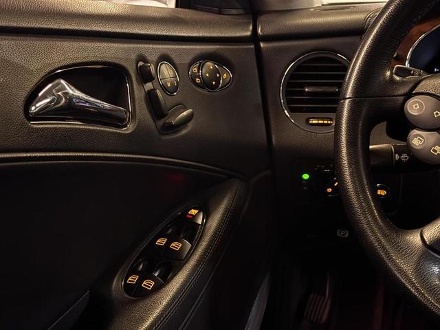 MERCEDES-BENZ CLS 500 — foto 17