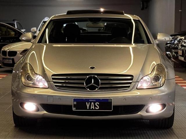 MERCEDES-BENZ CLS 500 — foto 2