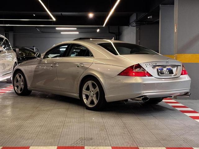 MERCEDES-BENZ CLS 500 — foto 4
