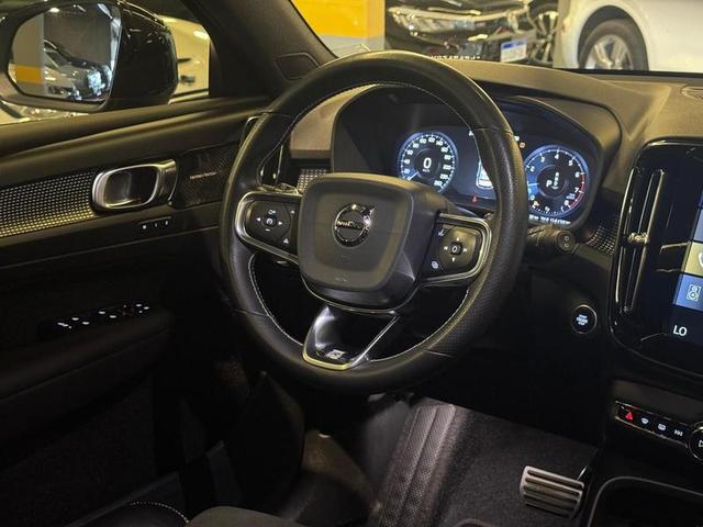 VOLVO XC40 T5 R-DESIGN — foto 14