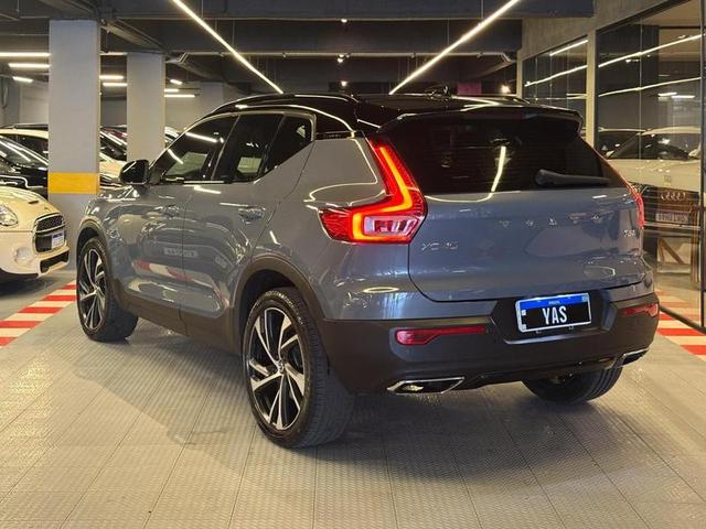 VOLVO XC40 T5 R-DESIGN — foto 4