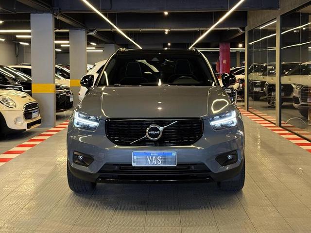 VOLVO XC40 T5 R-DESIGN — foto 2