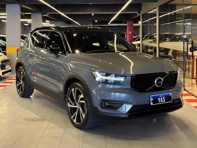 VOLVO XC40 T5 R-DESIGN — foto 1