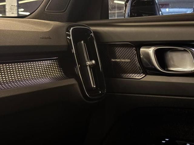 VOLVO XC40 T5 R-DESIGN — foto 16
