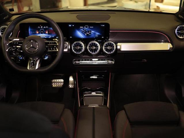 MERCEDES-BENZ AMG GLB35 4M — foto 13