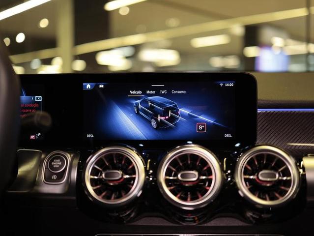 MERCEDES-BENZ AMG GLB35 4M — foto 15