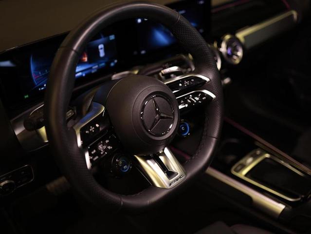 MERCEDES-BENZ AMG GLB35 4M — foto 10