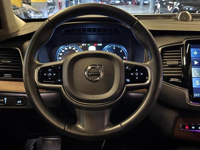 VOLVO XC90 D5 INSCRIPT — foto 16