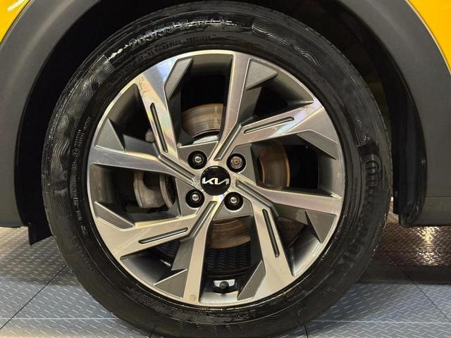 KIA STONIC MHEV SX — foto 10