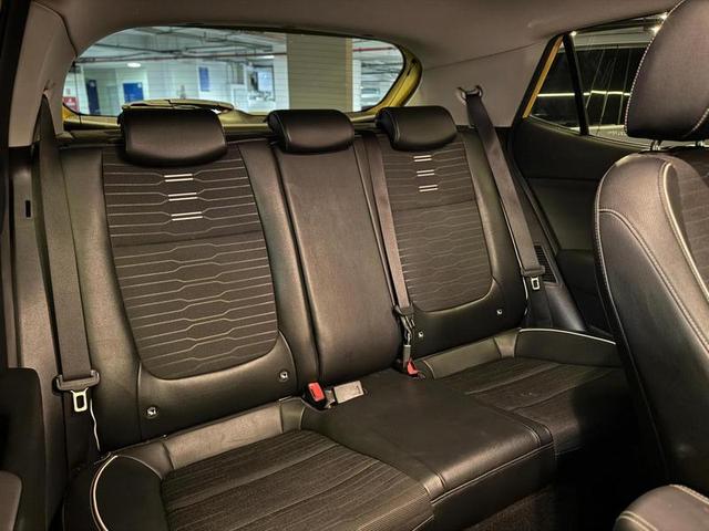 KIA STONIC MHEV SX — foto 13